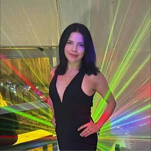 Meet your Posher, Lorena